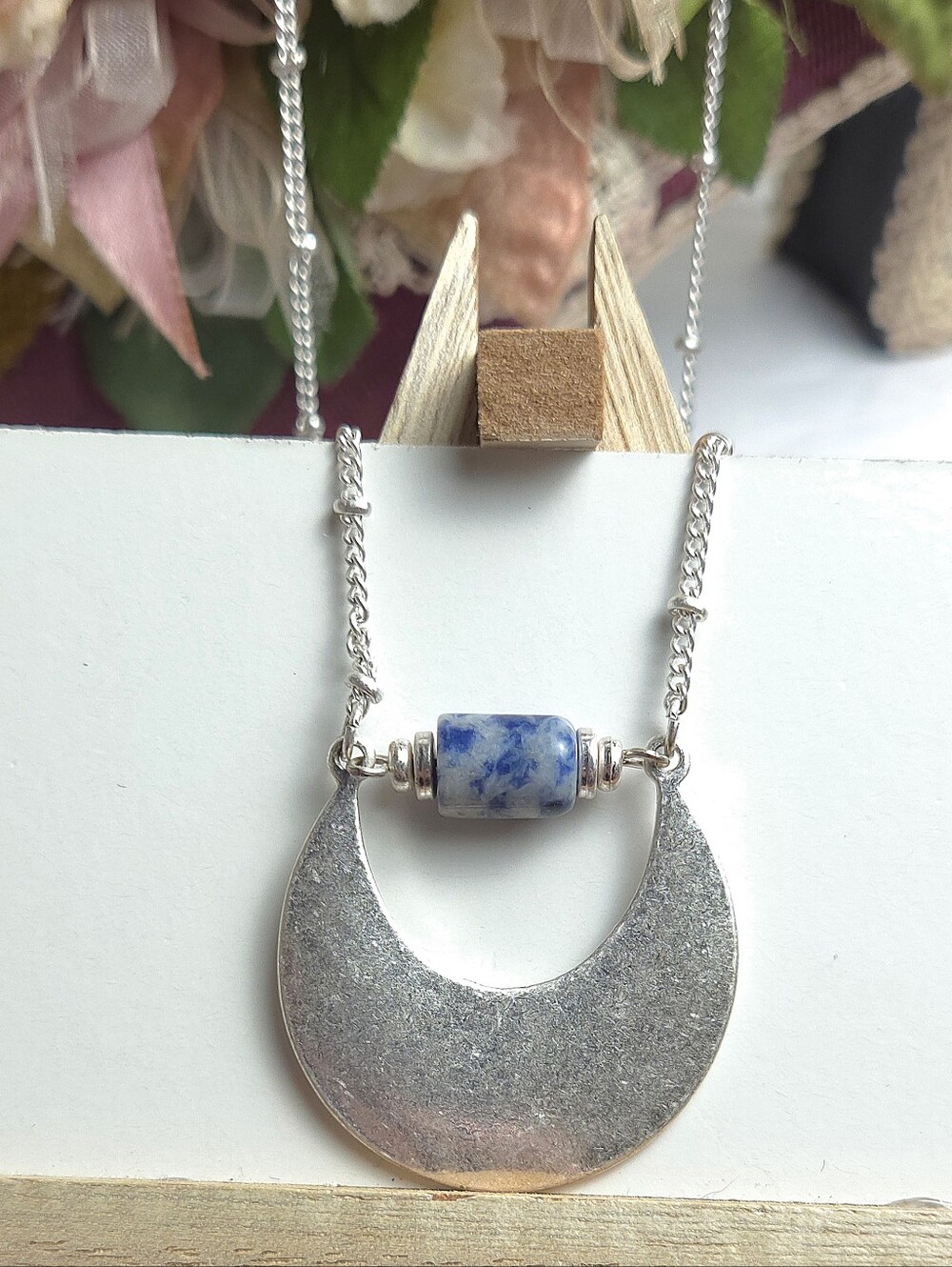 Handmade Silver Plated Crest & Solidate Stone Pendant Necklace